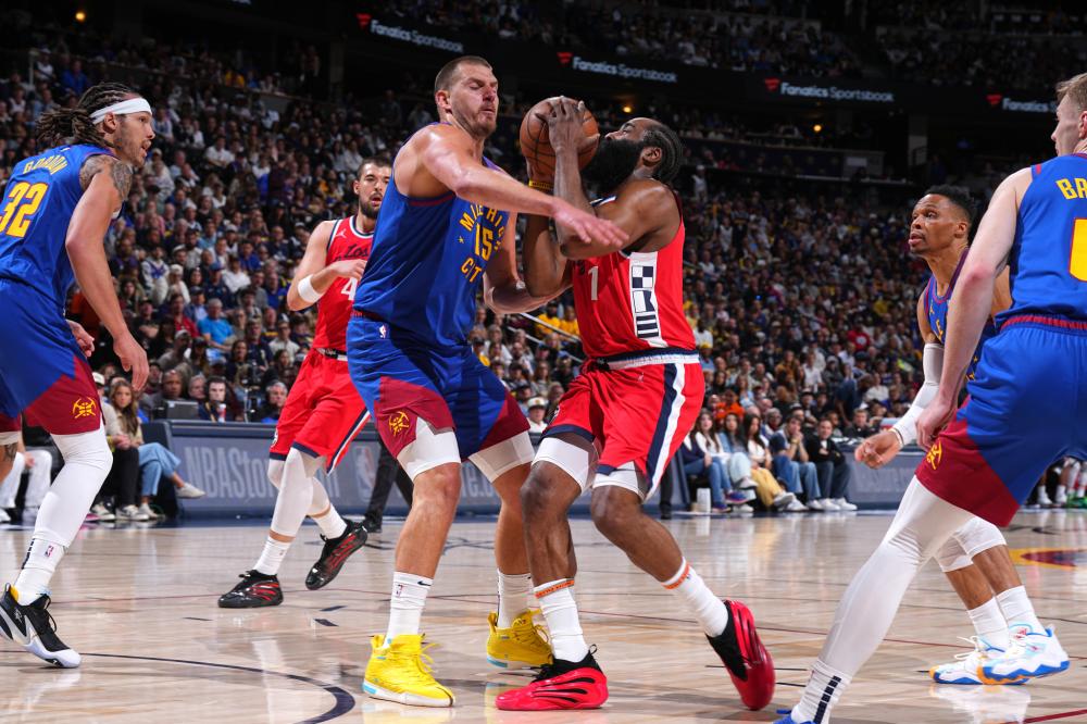 用实际行动 用实际行动